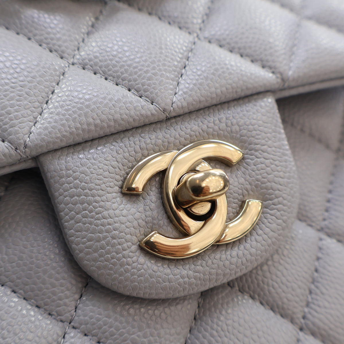 Pre-Owned Chanel Classic Double Flap Small Caviar Leather Bag, gold hardware close-up, photo 4 of 18