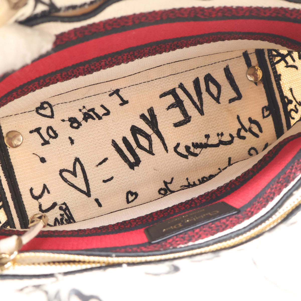 Pre-Owned Christian Dior Medium Embroidered Canvas Dioramour Lady D-lite, open interior with lining