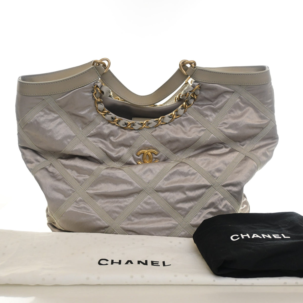 Chanel Maxi Mixed Fibers Lifestyle Shopping Bag, photo 15 of 15