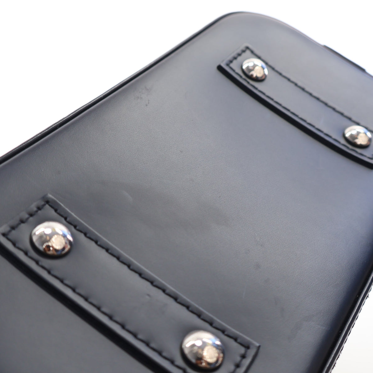 Louis Vuitton Epi Alma BB, photo 11 of 19