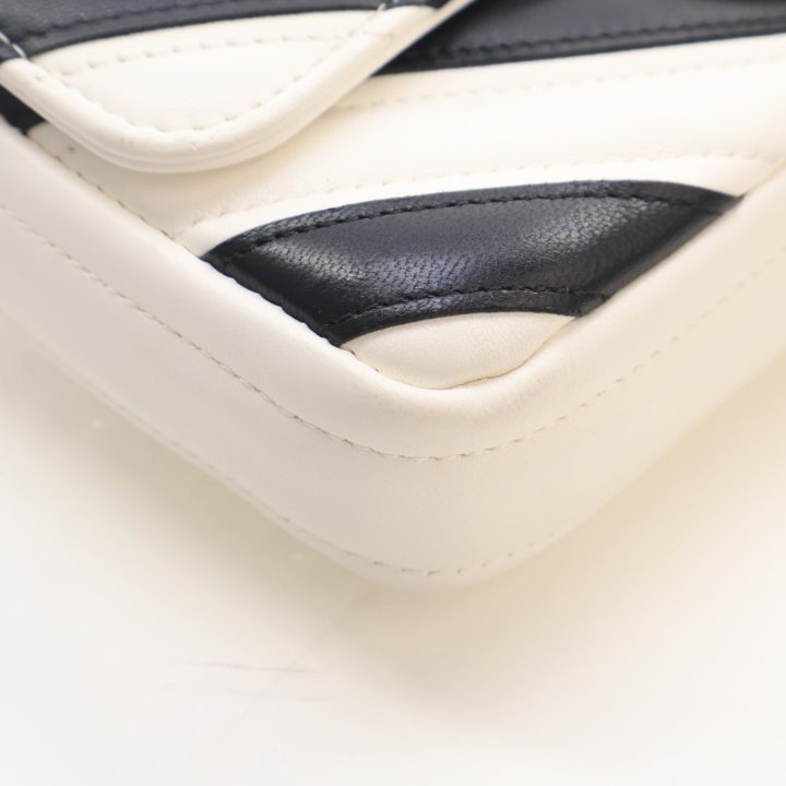Chanel Mini Chevron Clutch with Chain, photo 7 of 15