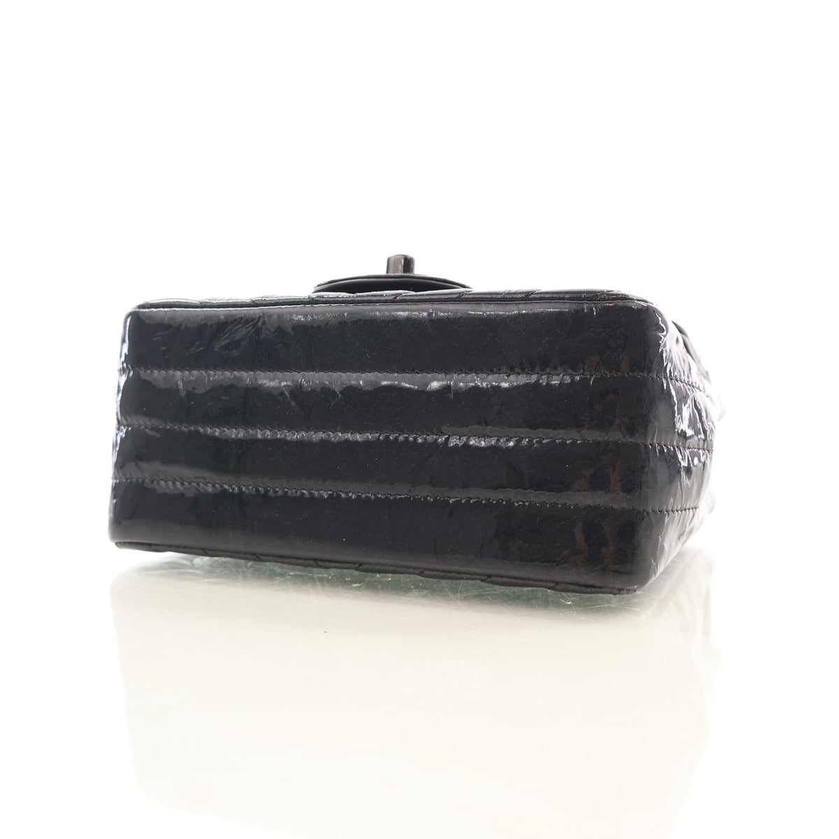 Pre-Owned Chanel Flap Bag Mini Patent Leather Single, base and feet view, photo 7 of 14