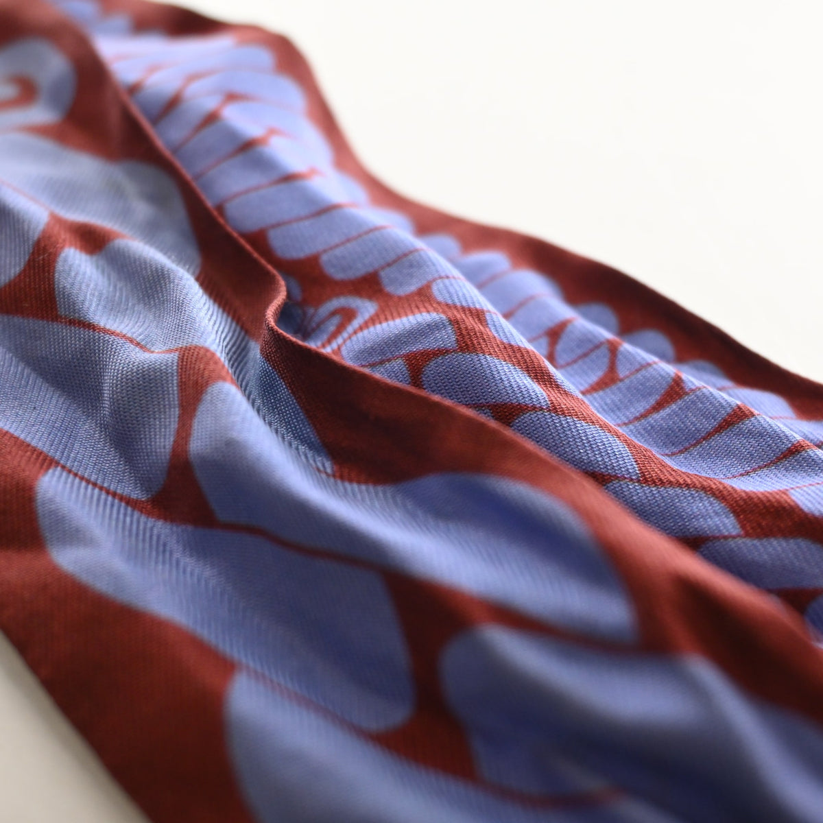 Hermes Clic C'est Noue Silk Twilly, photo 5 of 8