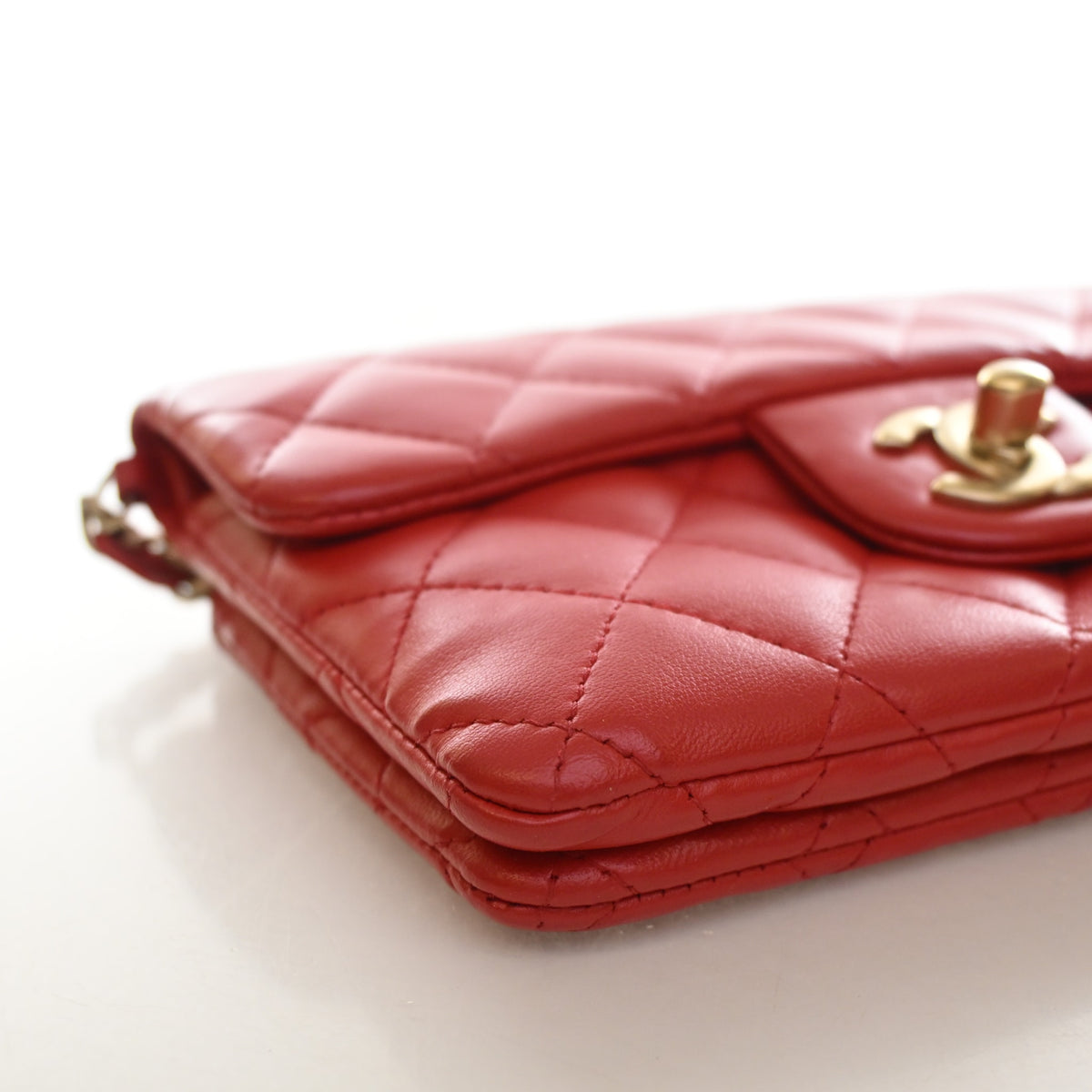 Chanel Lambskin Zip Flap Bag, photo 6 of 19