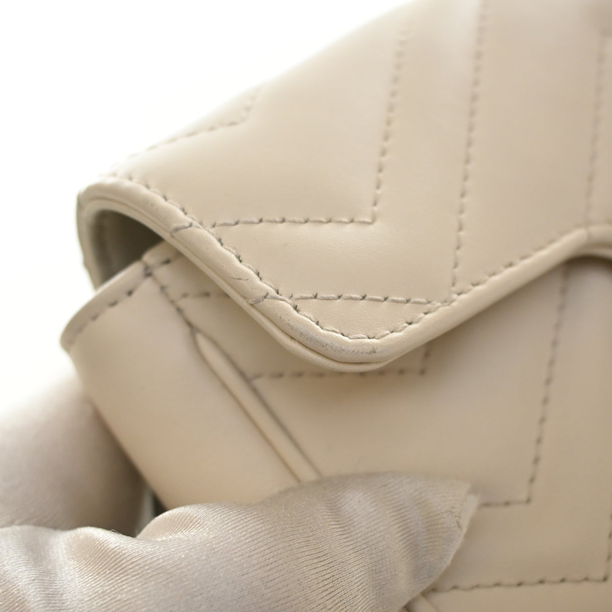 Gucci Mini Calfskin Marmont Shoulder Bag, photo 14 of 16