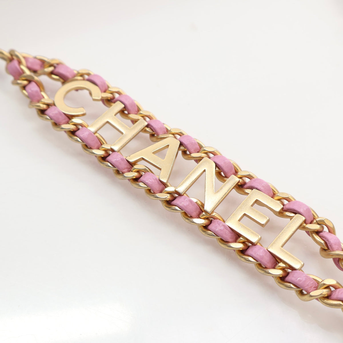 Pre-Owned Chanel Belt Bag Caviar Leather Pick Me Up Flap, strap and chain detail, photo 12 of 21