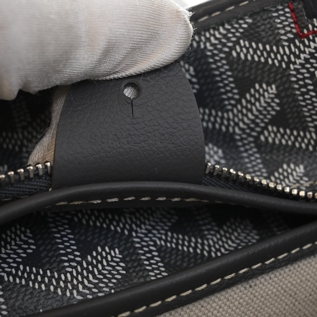 Goyard Goyardine Artois PM, photo 13 of 14