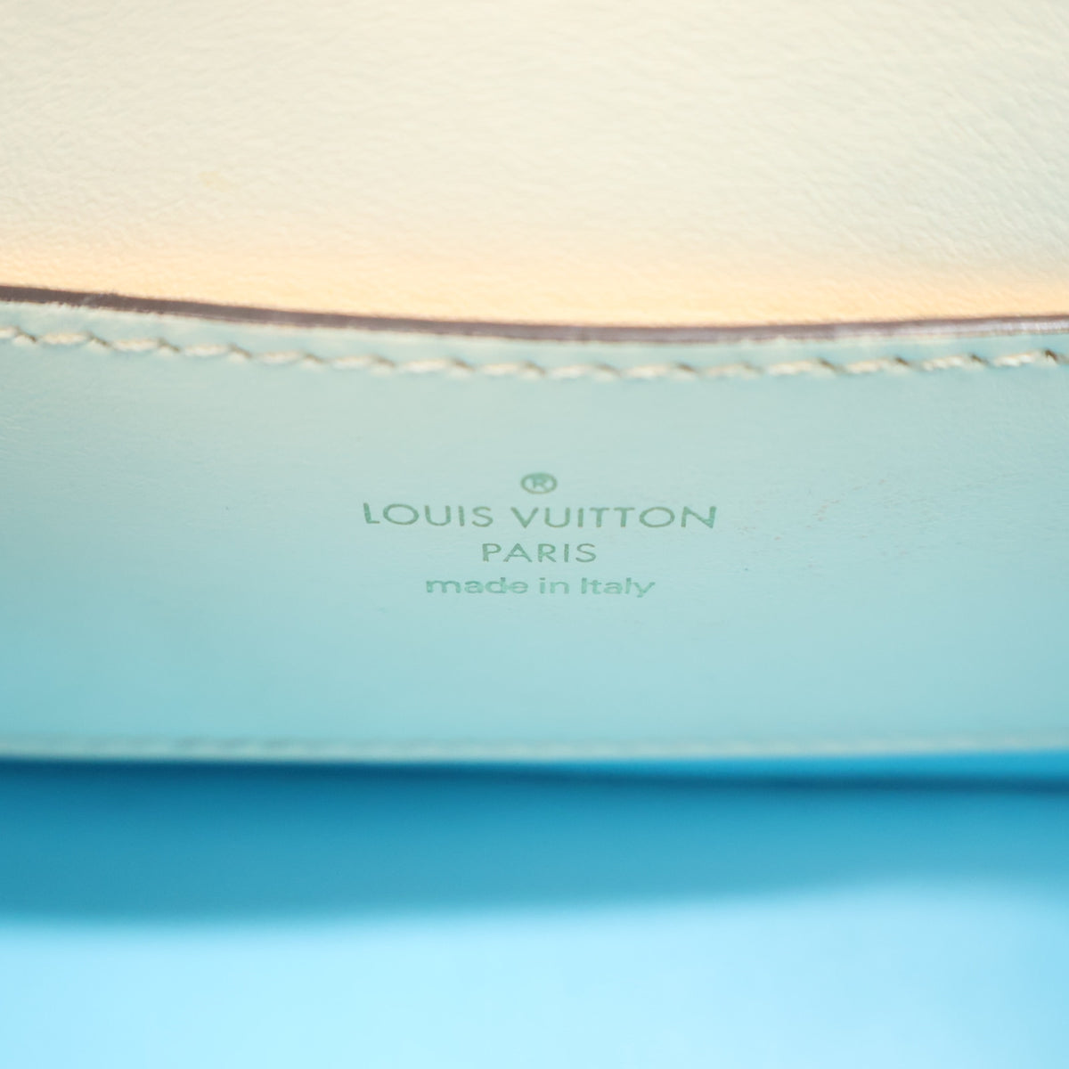 Pre-Owned Louis Vuitton Calfskin LV Pont 9, logo detail, photo 14 of 18