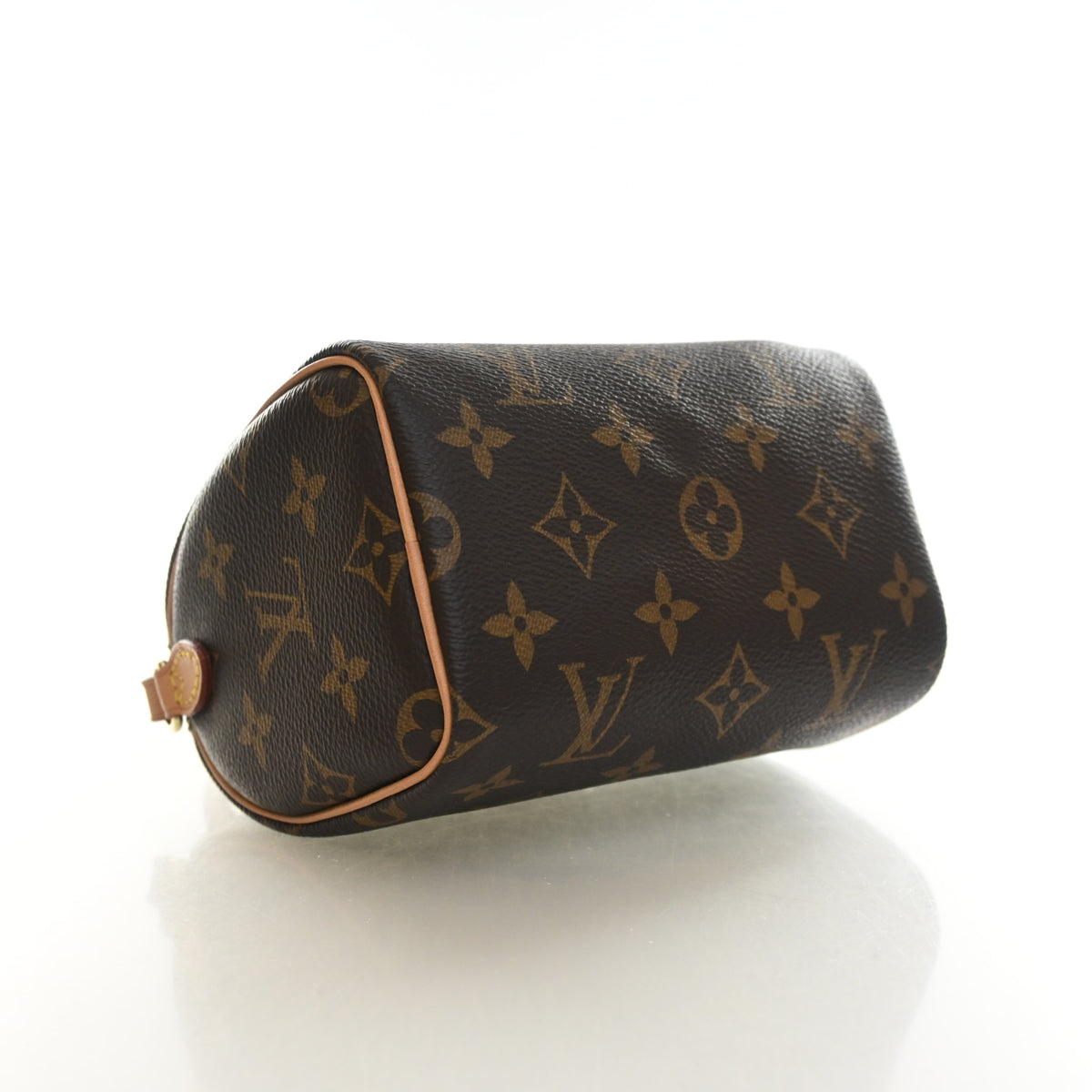 Pre-Owned Louis Vuitton Nano Speedy Monogram Bandouliere, base and feet view