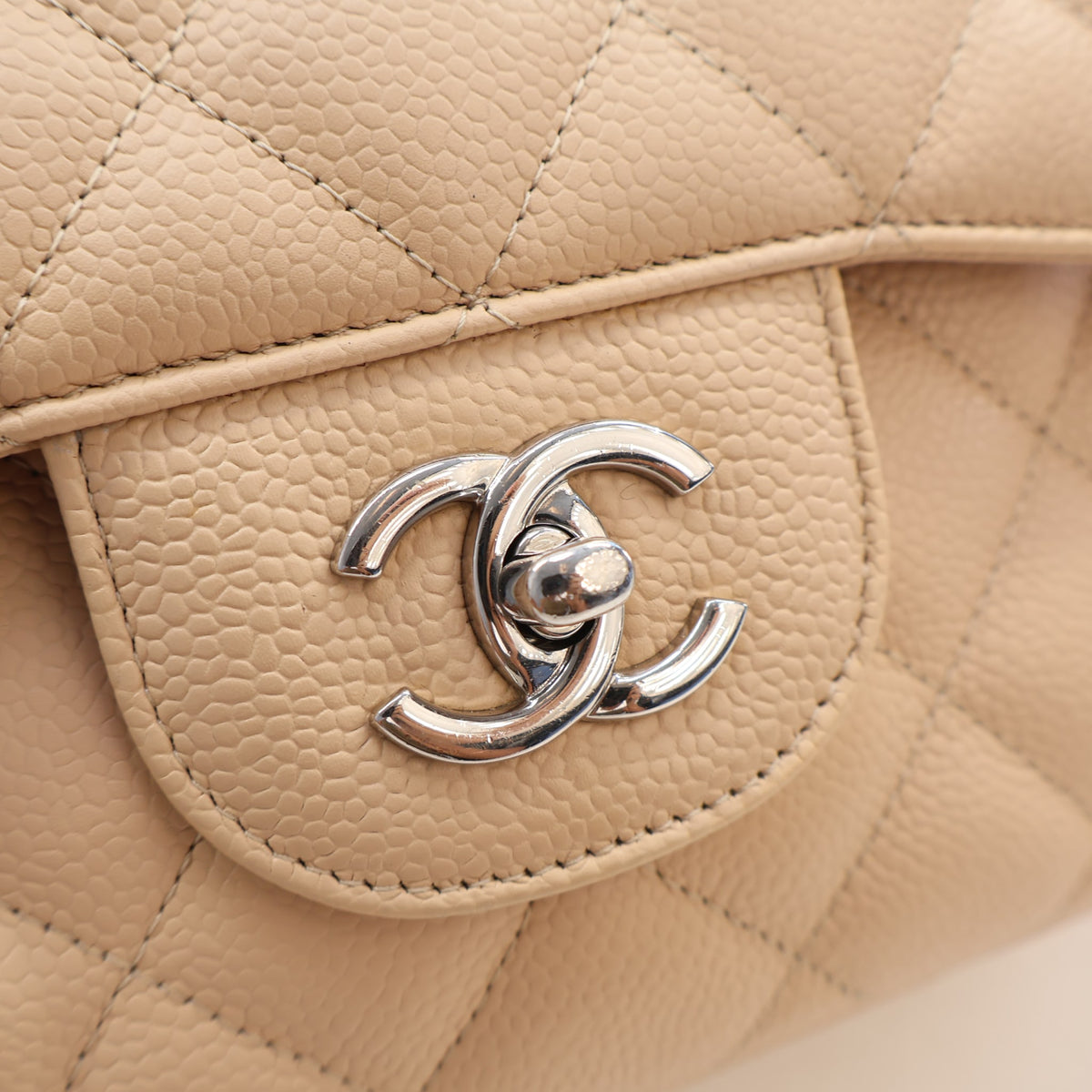 Chanel Jumbo Caviar Classic Double Flap Bag, photo 4 of 19