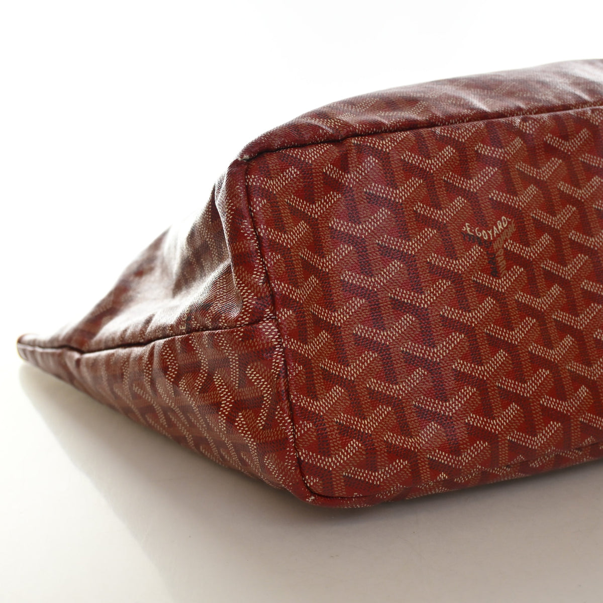 Pre-Owned Goyard PM Goyardine St. Louis, base and feet view, photo 5 of 23