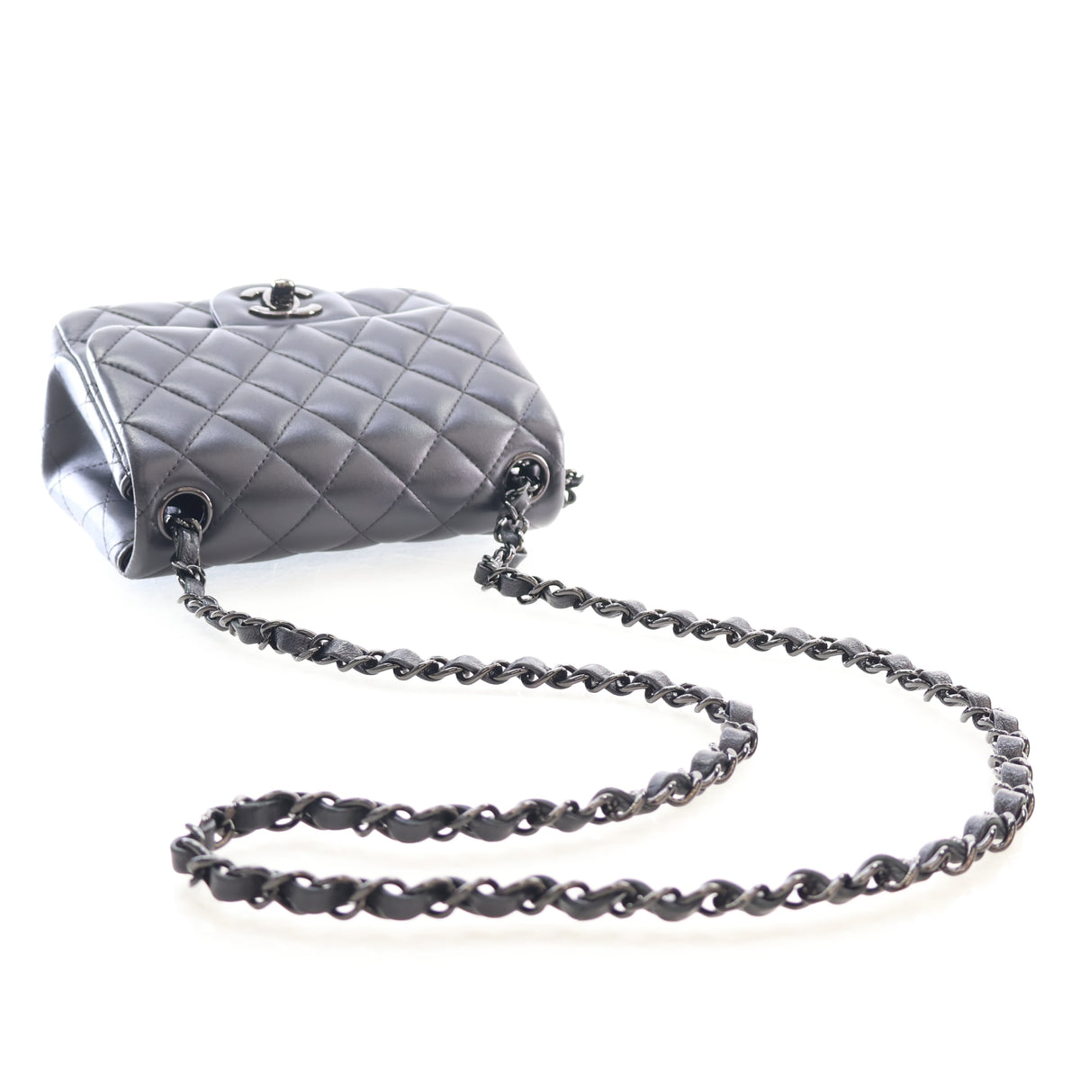 Pre-Owned Chanel Flap Bag Mini Lambskin So Black Square, side profile