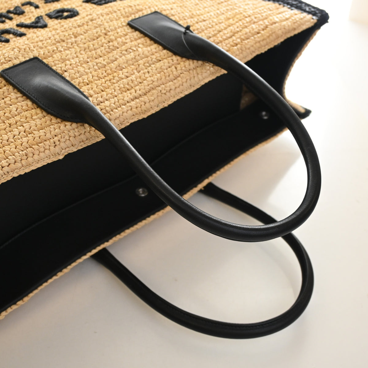 Pre-Owned Saint Laurent Tote Large Raffia Rive Gauche, side profile
