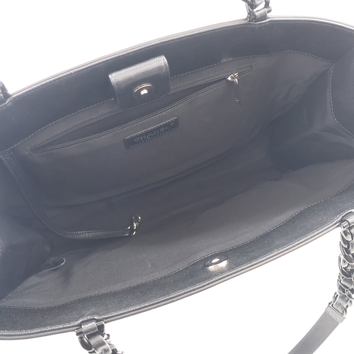 Pre-Owned Chanel Shopping Tote Large Caviar Leather My Everything, open interior