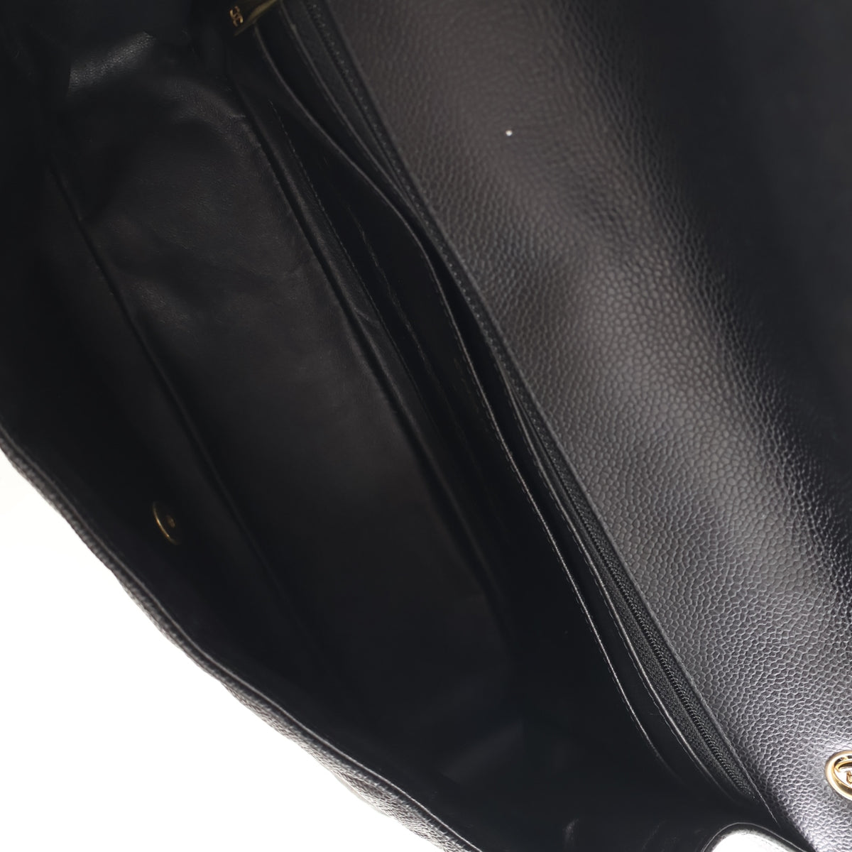 Pre-Owned Chanel Flap Bag Maxi Caviar Leather Classic Single, open interior with lining