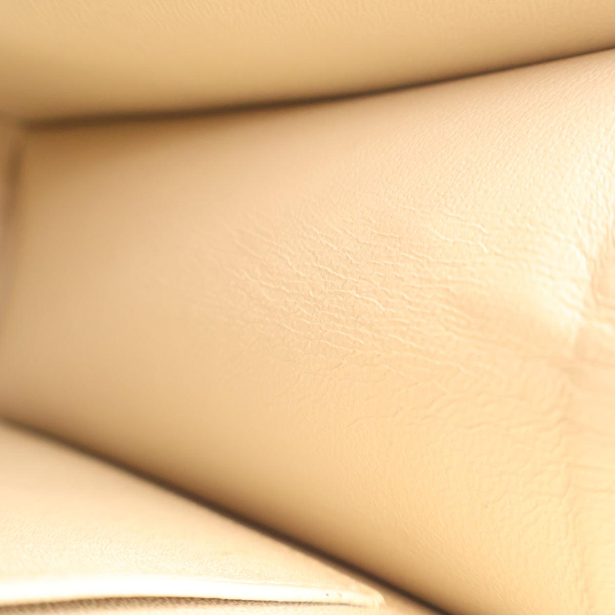 Vintage Chanel Top Handle Caviar Leather Kelly, detail view