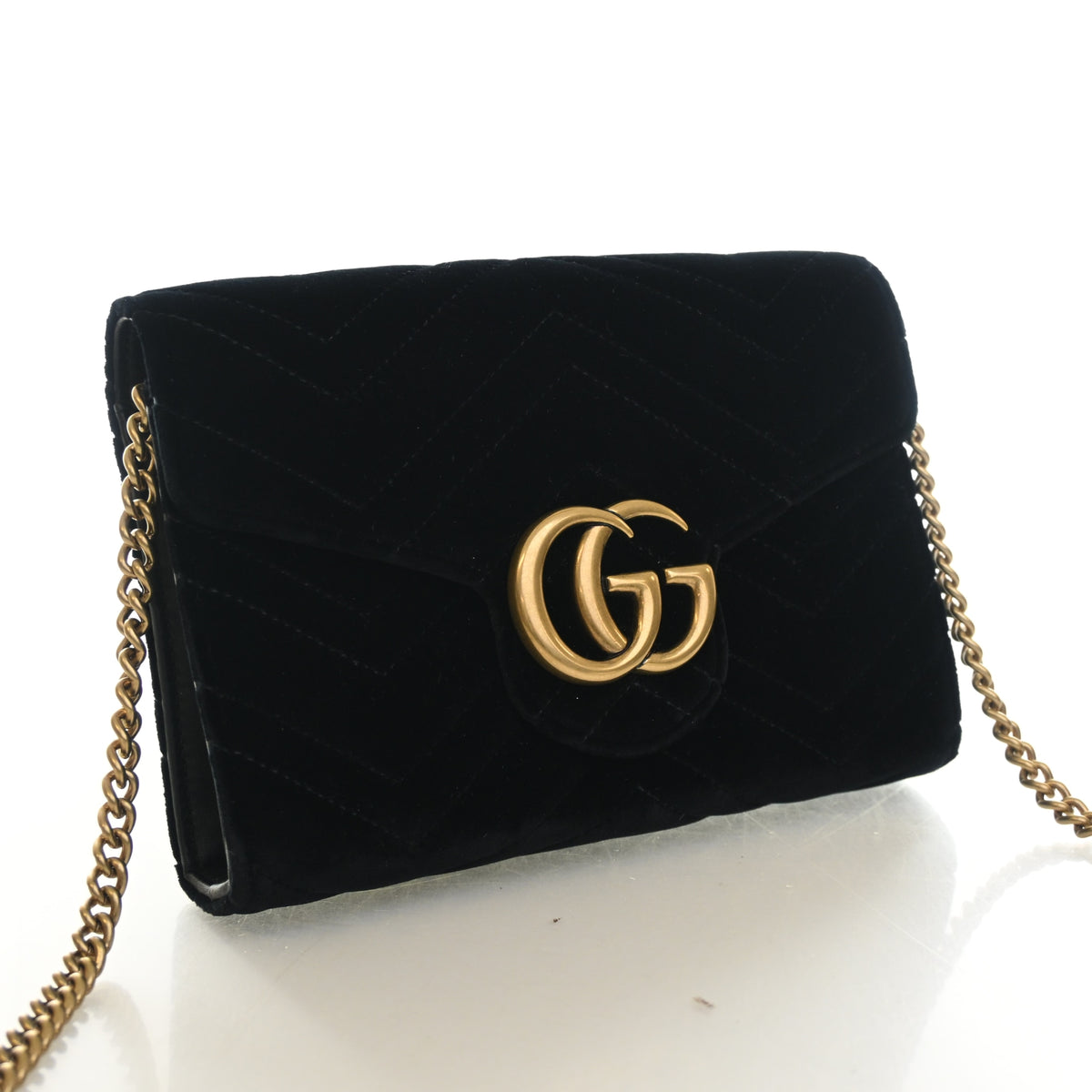Pre-Owned Gucci Wallet On Chain Velvet Marmont WOC, three-quarter view, authenticated at Luxe Du Jour