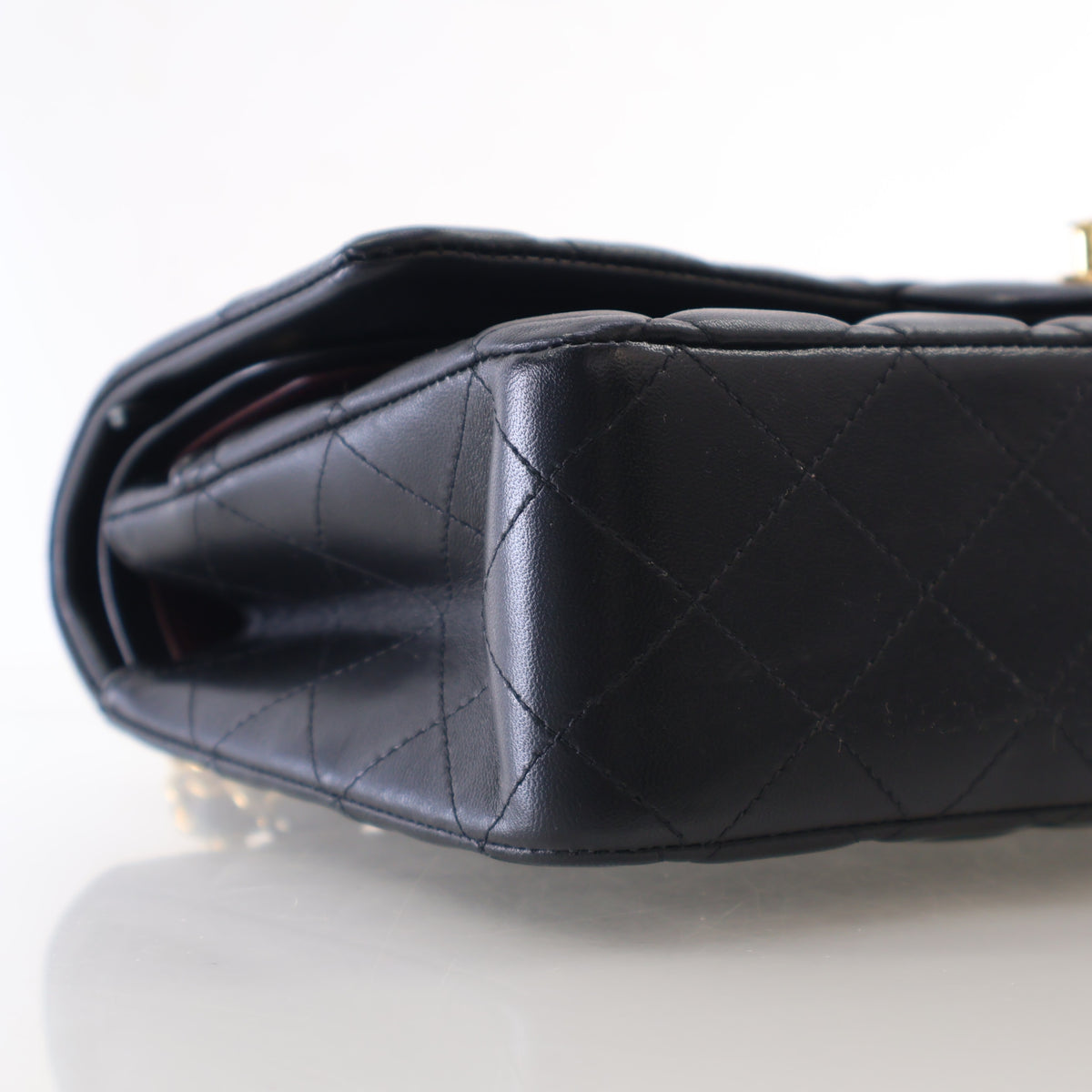 Pre-Owned Chanel Classic Double Flap Medium Lambskin Bag, corner detail
