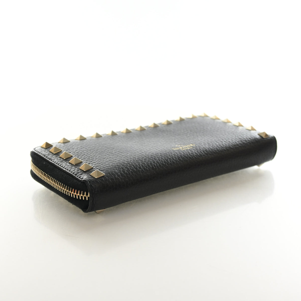 Pre-Owned Valentino Wallet Calfskin Rockstud Long, side profile