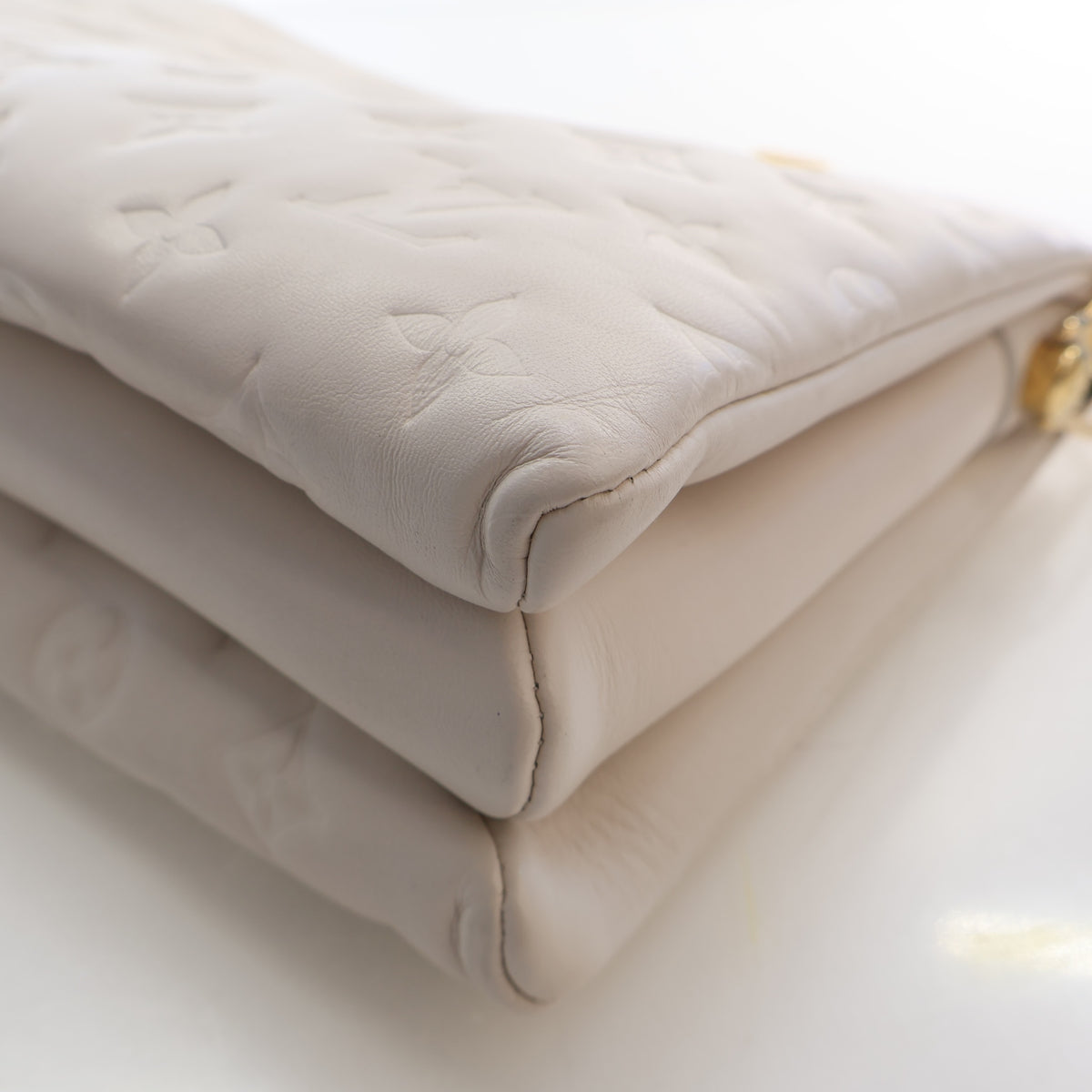 Pre-Owned Louis Vuitton PM Lambskin Monogram Coussin, corner and edge detail, photo 13 of 18