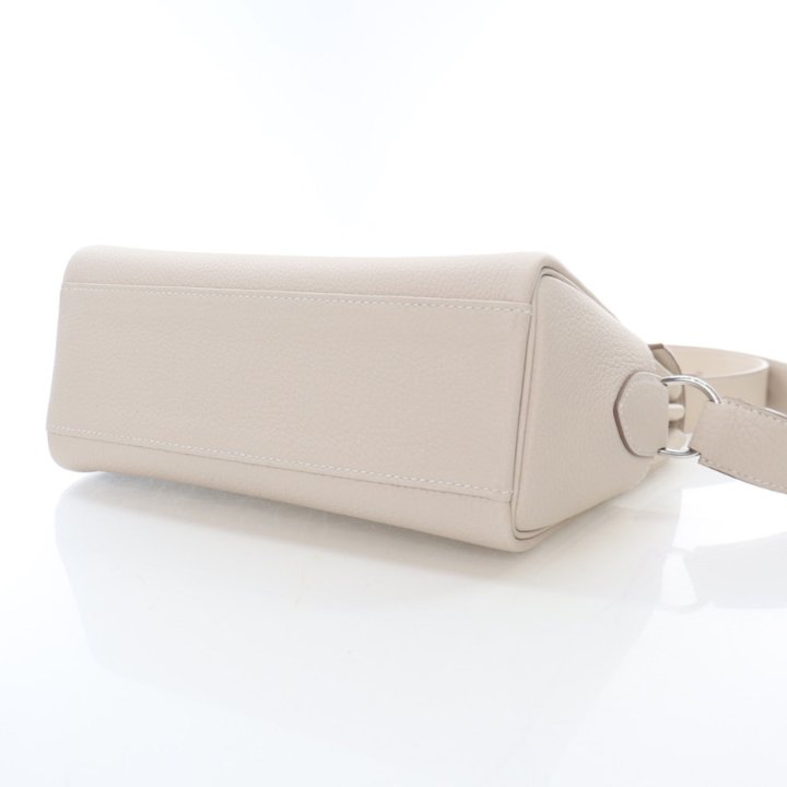 Pre-Owned Hermès Kelly Messenger PM Beton, base view