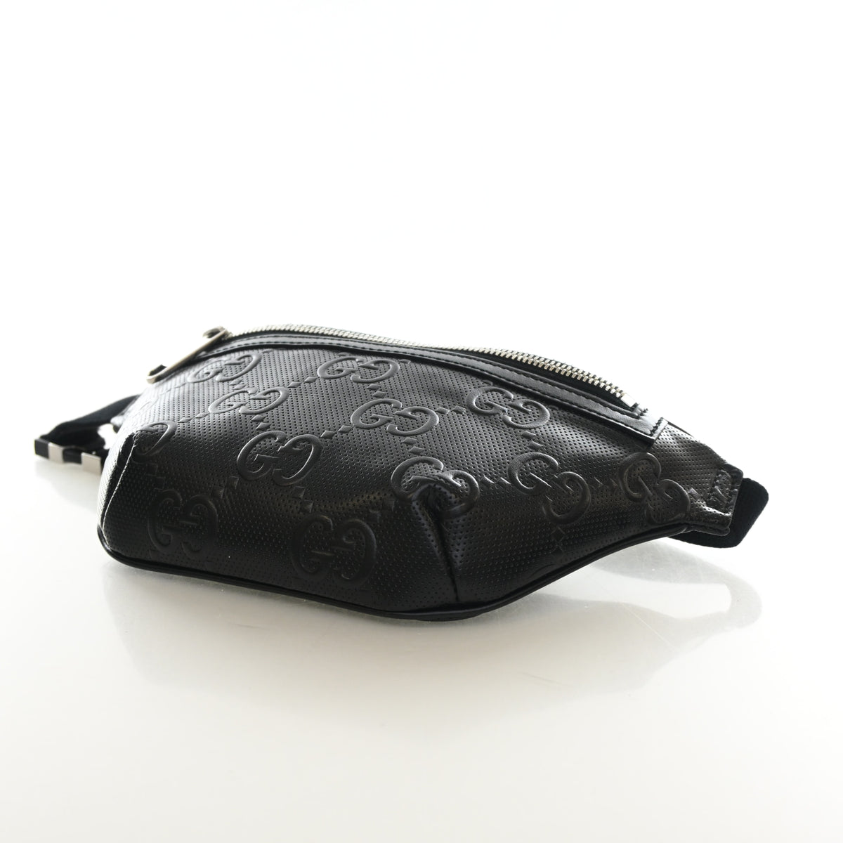 Pre-Owned Gucci Belt Bag GG Embossed, side profile, photo 6 of 12