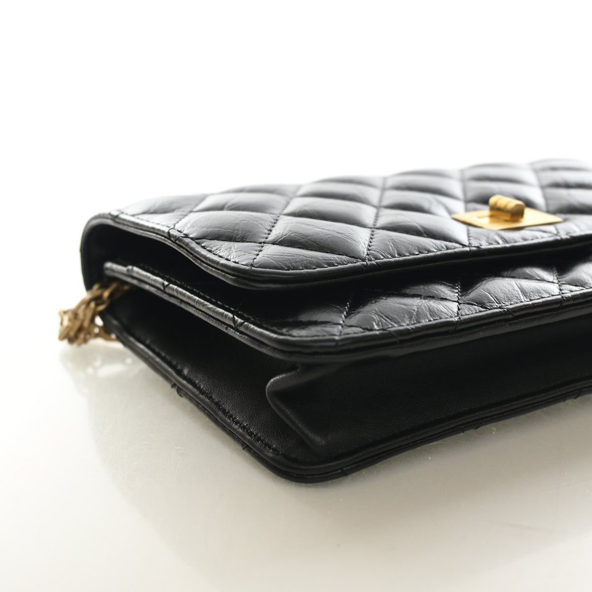Chanel Aged Calfskin Reissue 2.55 Wallet On Chain (WOC), photo 6 of 14