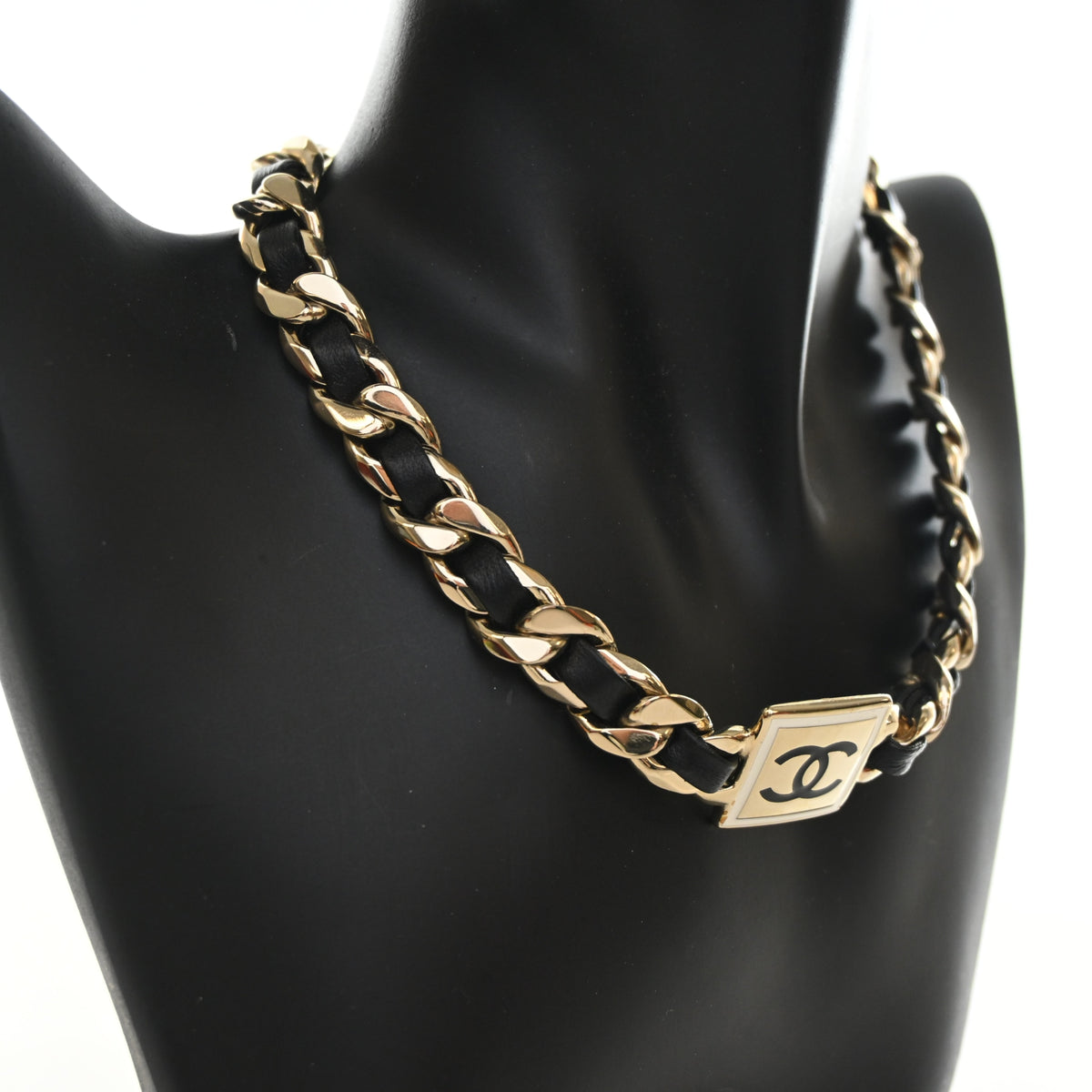 Chanel CC Square Choker Necklace, photo 4 of 9