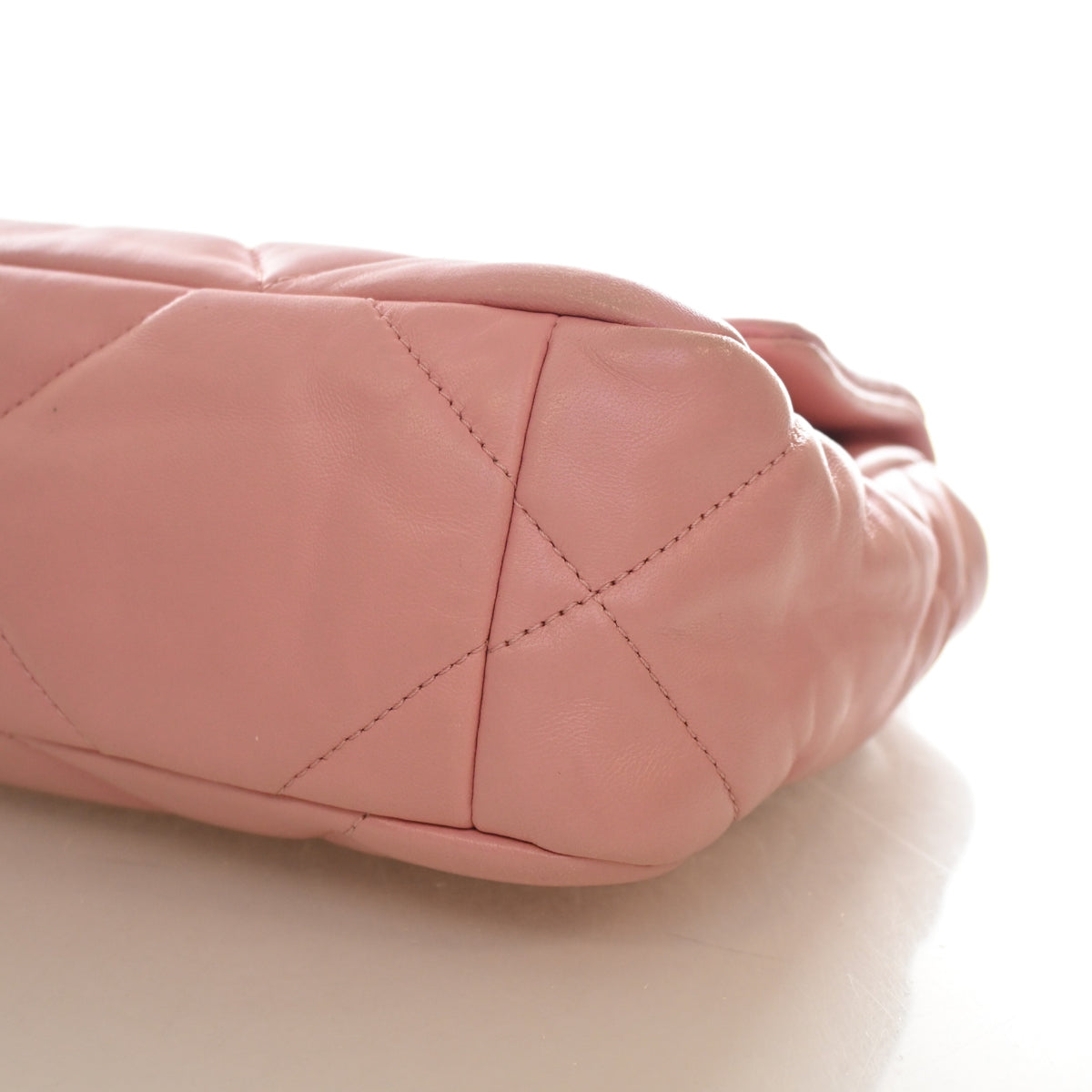 Chanel Medium Lambskin 19 Flap Bag, photo 8 of 19