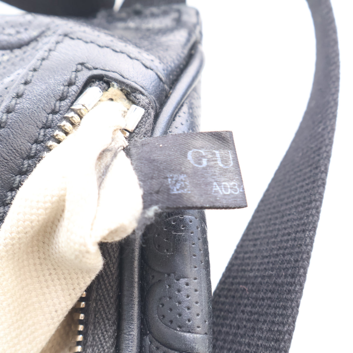 Gucci GG Embossed Belt Bag, photo 14 of 19