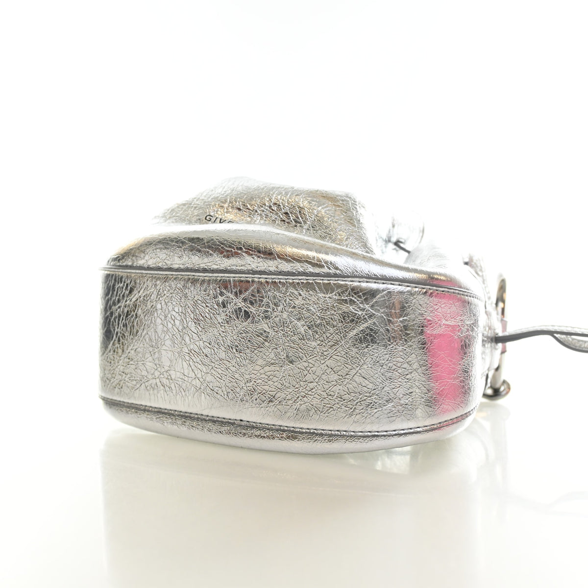 Pre-Owned Givenchy Bucket Bag Small Crinkled Calfskin, base and feet view, photo 7 of 13