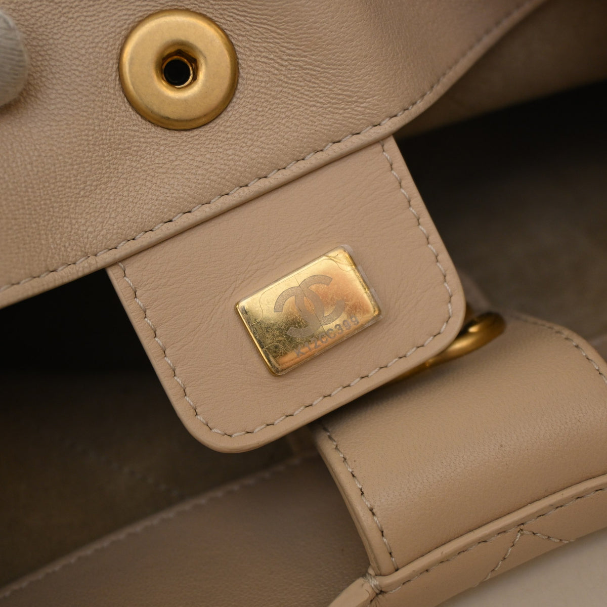 Chanel Medium Shiny Lambskin Hobo, photo 13 of 15