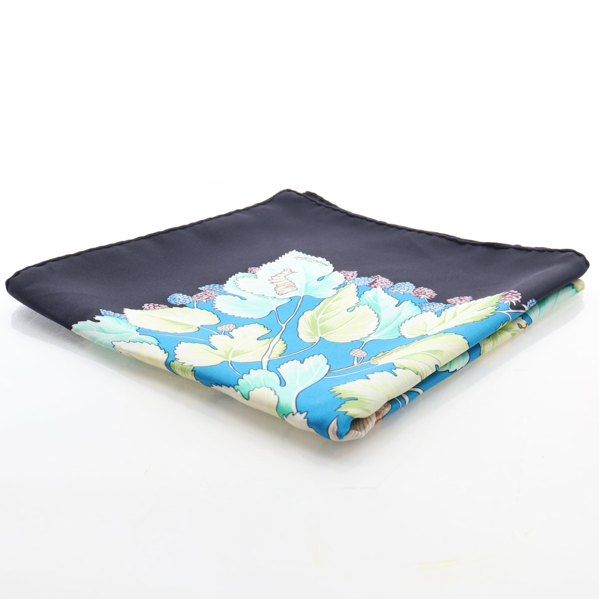 HERMES l'arbre de Soie Silk Scarf, photo 1 of 9