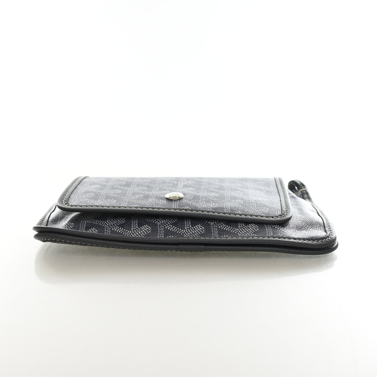 Pre-Owned Goyard Goyardine Plumet Pouch, side profile, photo 8 of 12