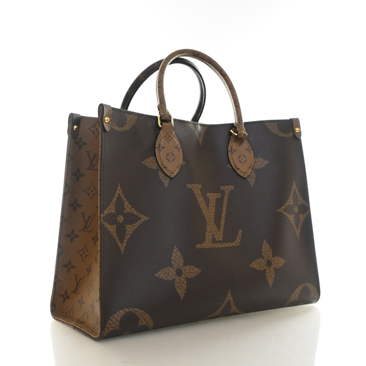Pre-Owned Louis Vuitton Onthego MM Reverse Giant Monogram, three-quarter view, photo 2 of 12