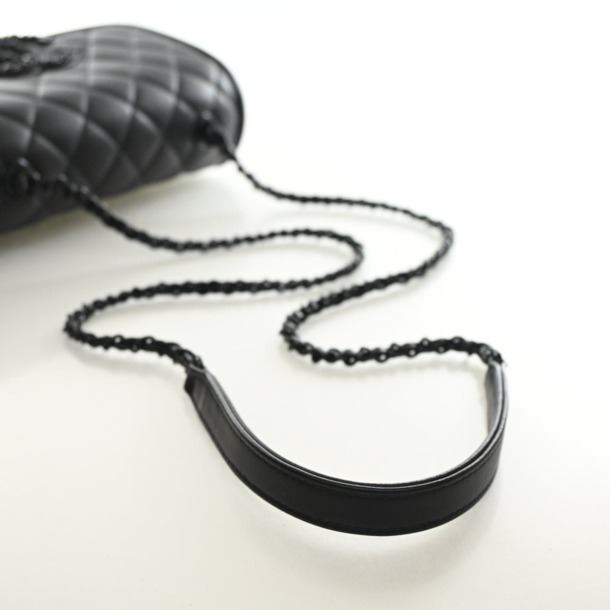 Chanel Calfskin Filigree Flap Bag, photo 10 of 14