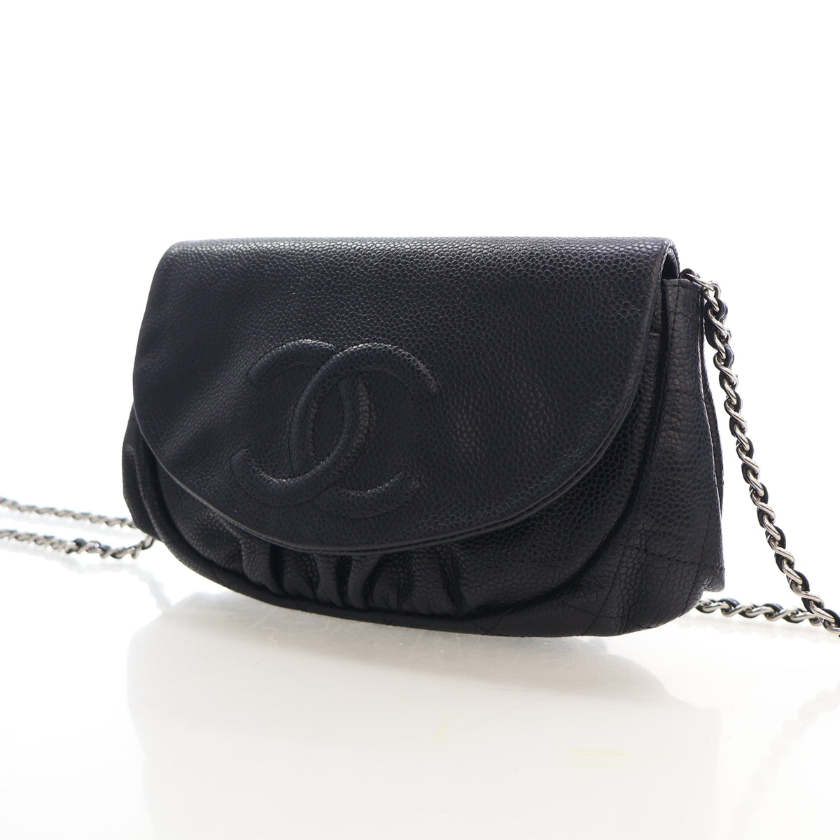 Pre-Owned Chanel Wallet On Chain Caviar Leather Half Moon WOC, three-quarter view, photo 3 of 17