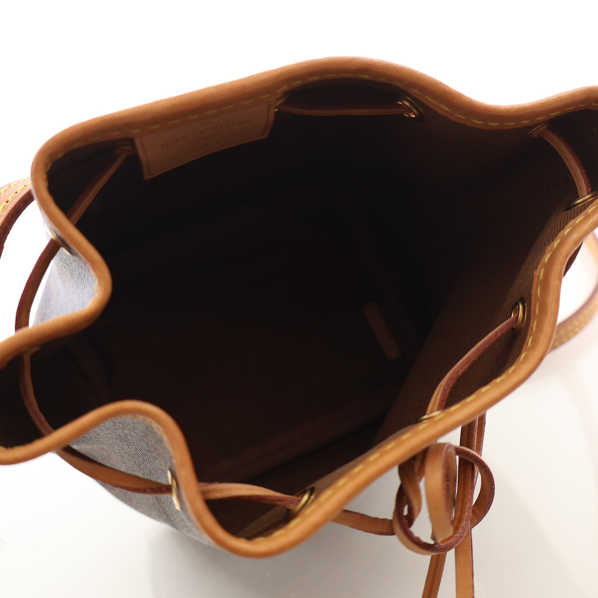 Pre-Owned Louis Vuitton Nano Monogram Noe, open interior with lining