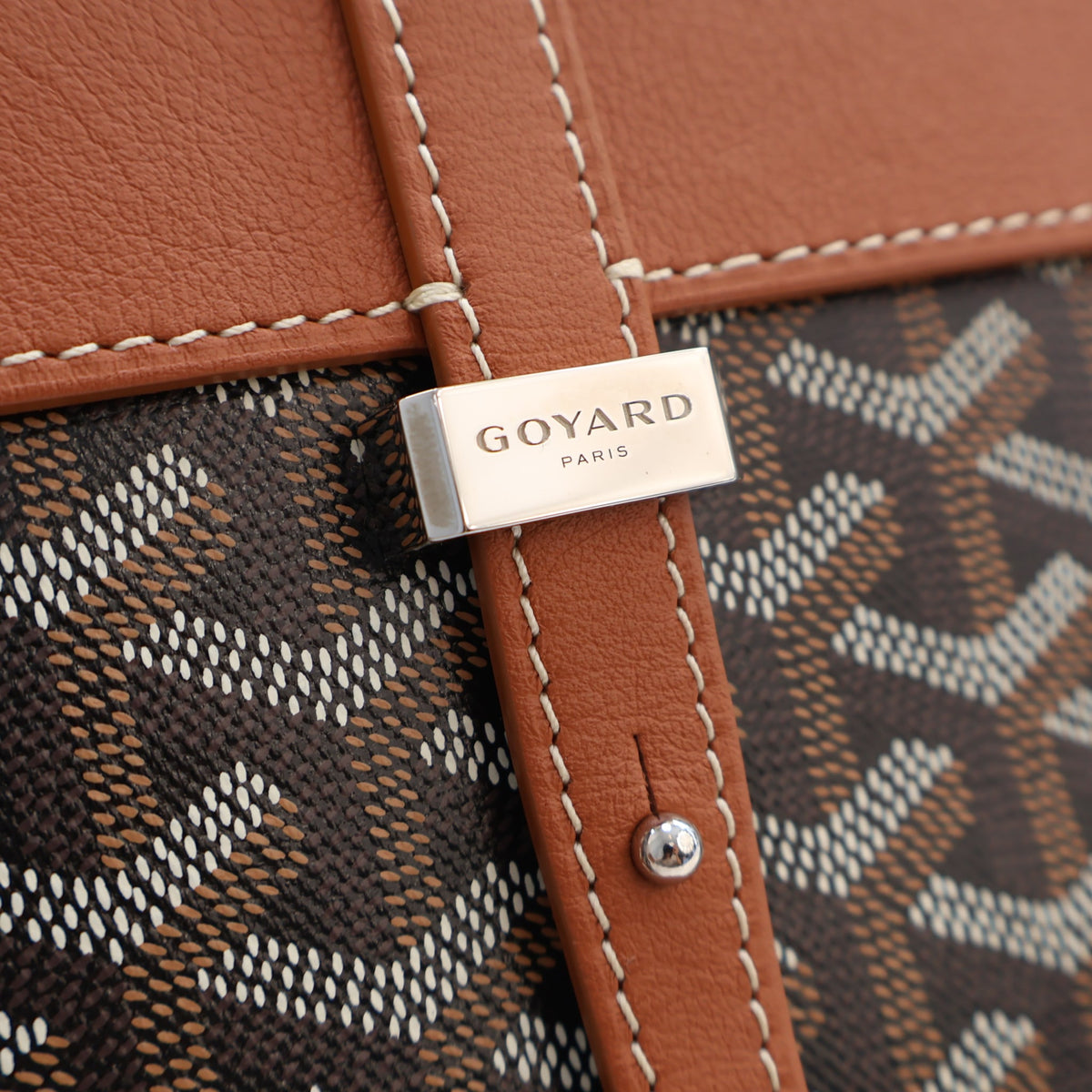 Pre-Owned Goyard Coursier Messenger Bag, silver embossed logo detail