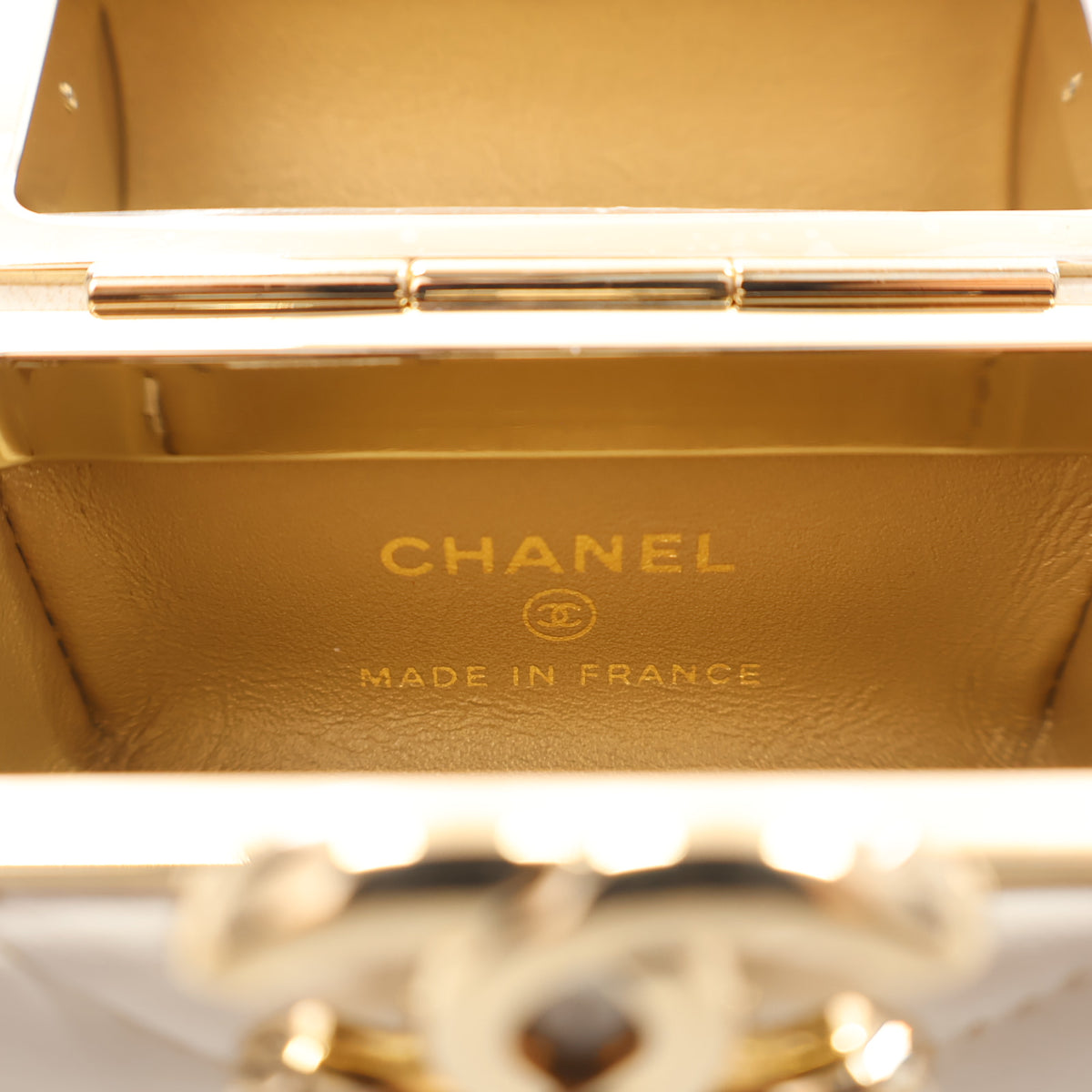 Chanel Lambskin Airpods Pro Case, photo 13 of 15