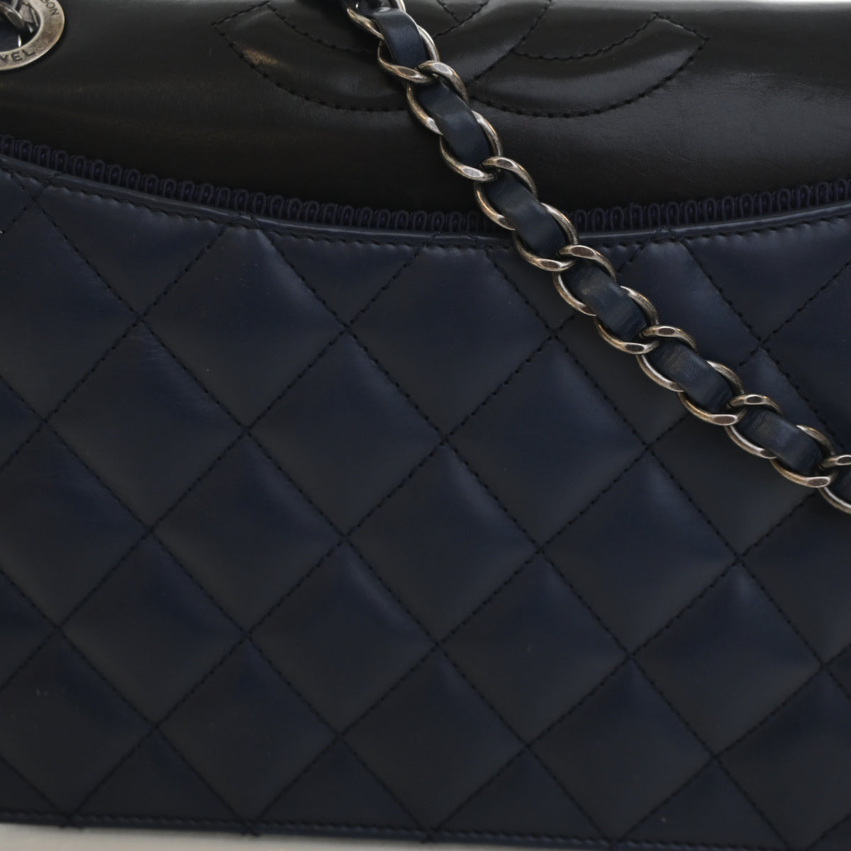 Chanel Medium Calfskin Ballerine Flap Bag, photo 14 of 17