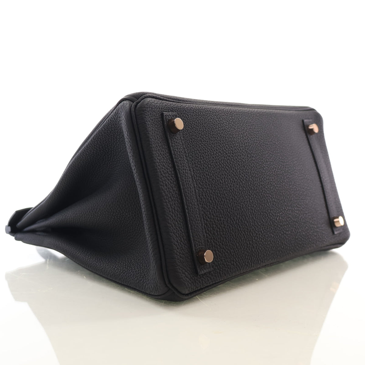 Pre-Owned Hermès Birkin 30 Noir Togo Leather, base and feet view