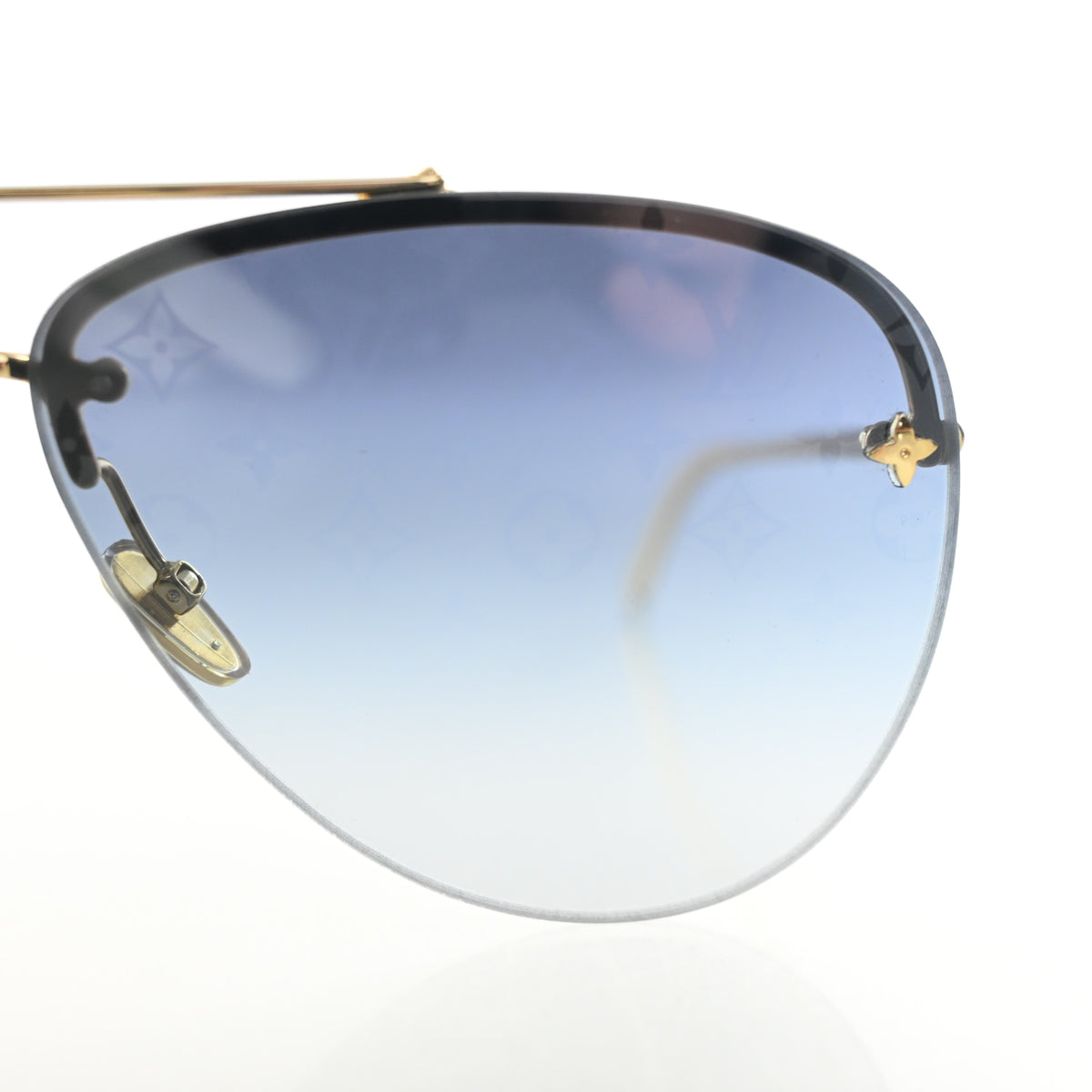 Louis Vuitton Pilot Light Sunglasses, photo 7 of 8