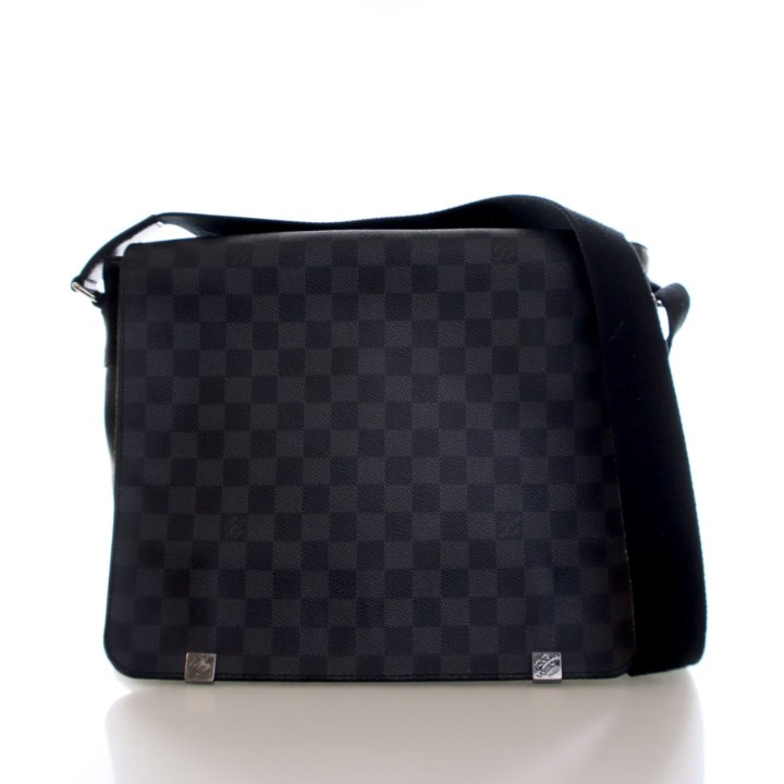 Louis Vuitton Damier Graphite District MM
