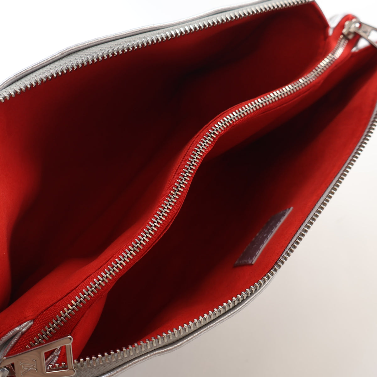 Pre-Owned Louis Vuitton PM Monogram Embossed Lambskin Coussin, open interior with lining