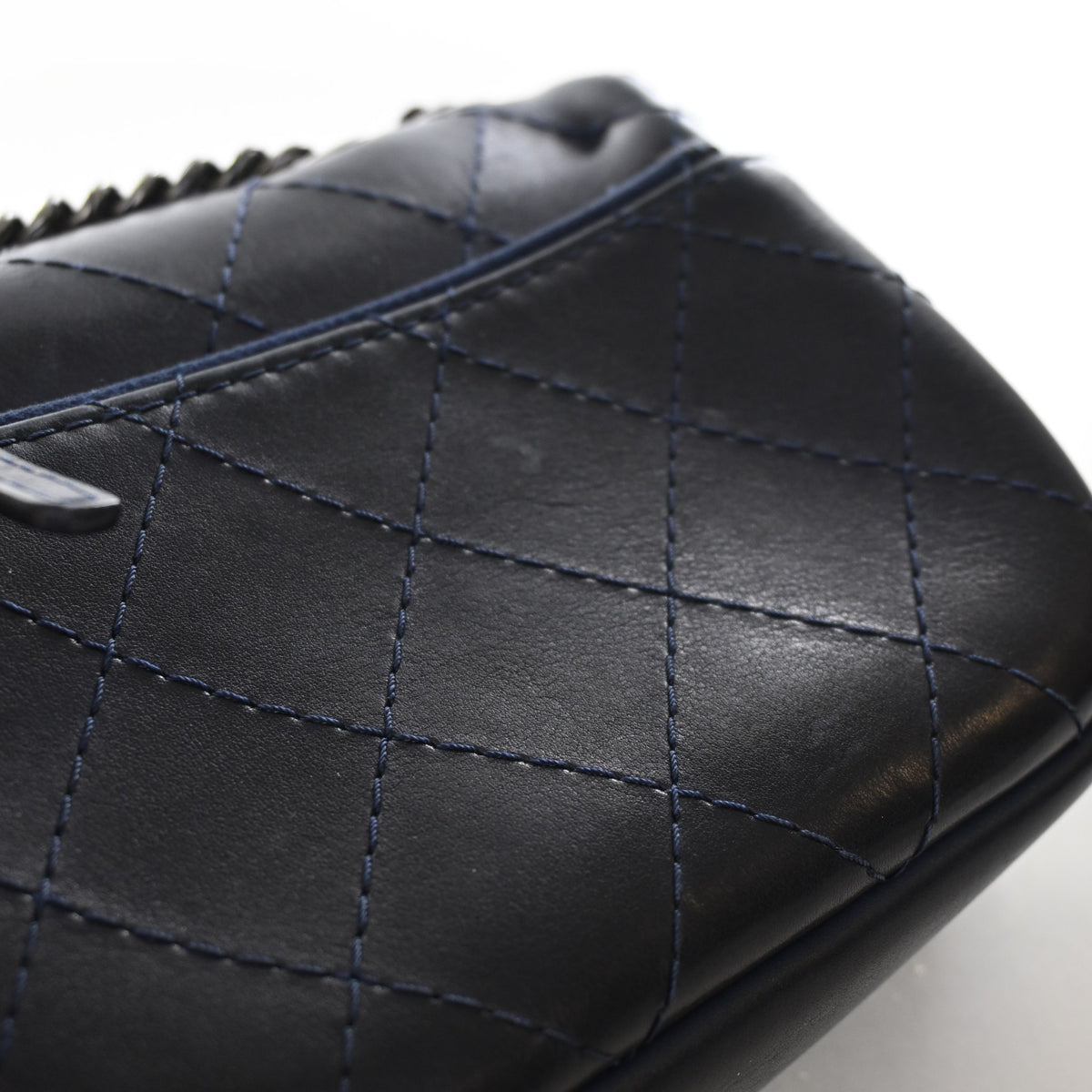 Chanel Small Calfskin Stitch CC Flap, photo 17 of 18
