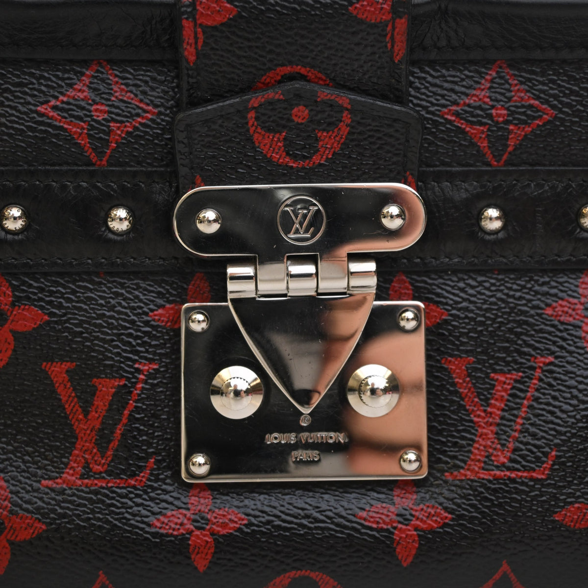 Pre-Owned Louis Vuitton Monogram Infrarouge Petite Malle Soft, silver hardware close-up