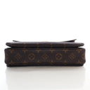 Louis Vuitton Monogram Poch...