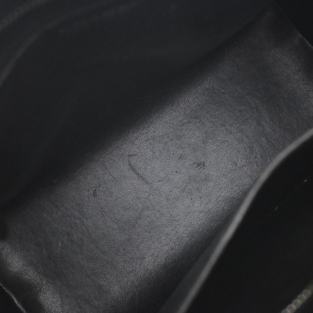 Chanel Caviar Medallion Tote, photo 13 of 17