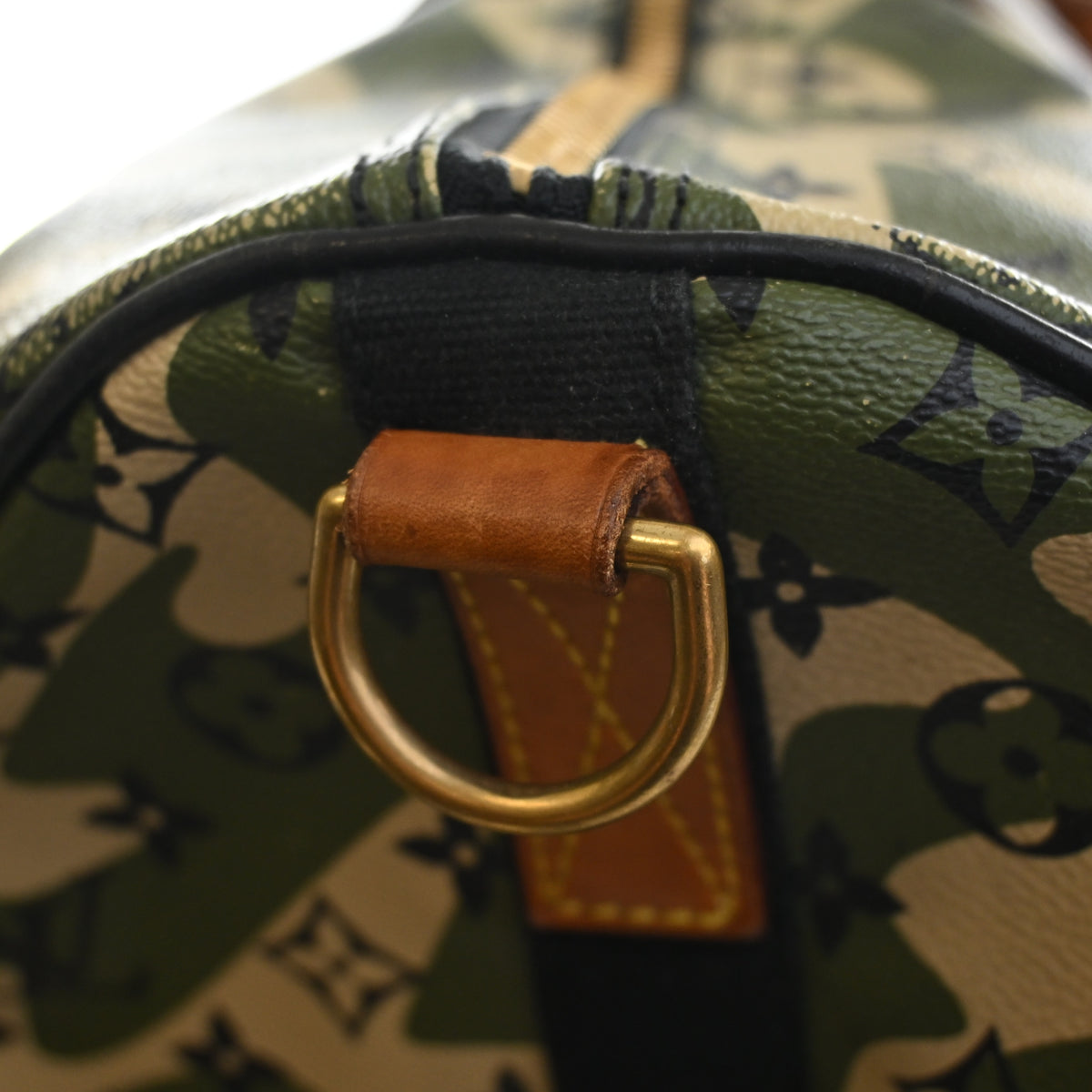 Pre-Owned Louis Vuitton 55 Monogramouflage Keepall Bandouliere, gold hardware close-up